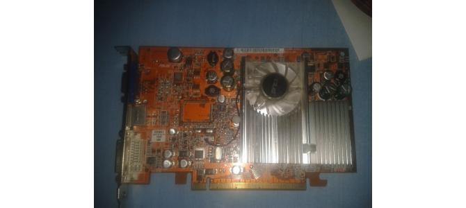 V/S PLACA VIDEO ASUS  AX600 de 128 MB pret bun ... POZE REALE !!