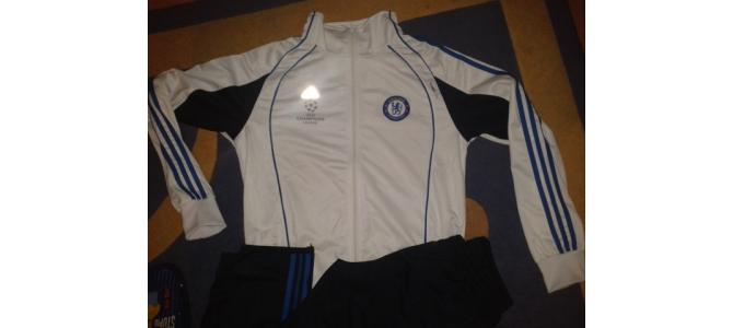 V/S Trening Adidas cu CHELSEA .. MODEL SUPER !! NOU NOUT !! ..