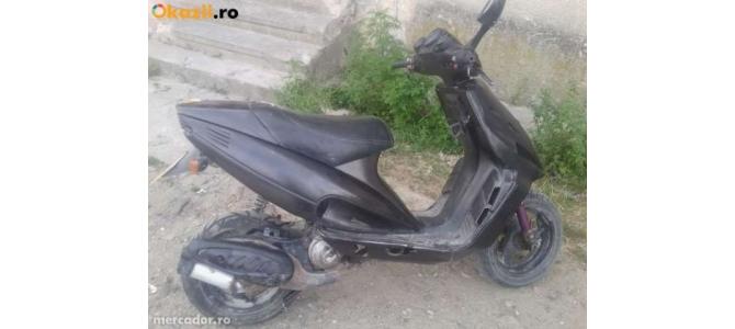 Dezmembrez Malaguti F12 Phantom