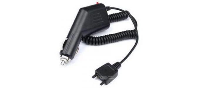 Incarcator Auto Sony Ericsson CLA-61 Pret:10 ron!