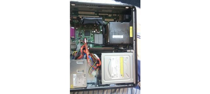 Vand Calculator Dell!! pret bun!! HDD CADOU