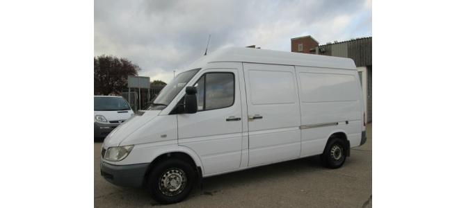 Mercedes Sprinter 313cdi 2005 stare perfecta dezmembrez pt orice piesa ! rog si ofer seriozitate !