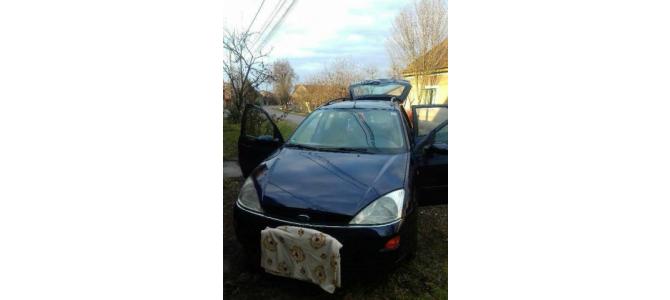 vand ford focus 2001
